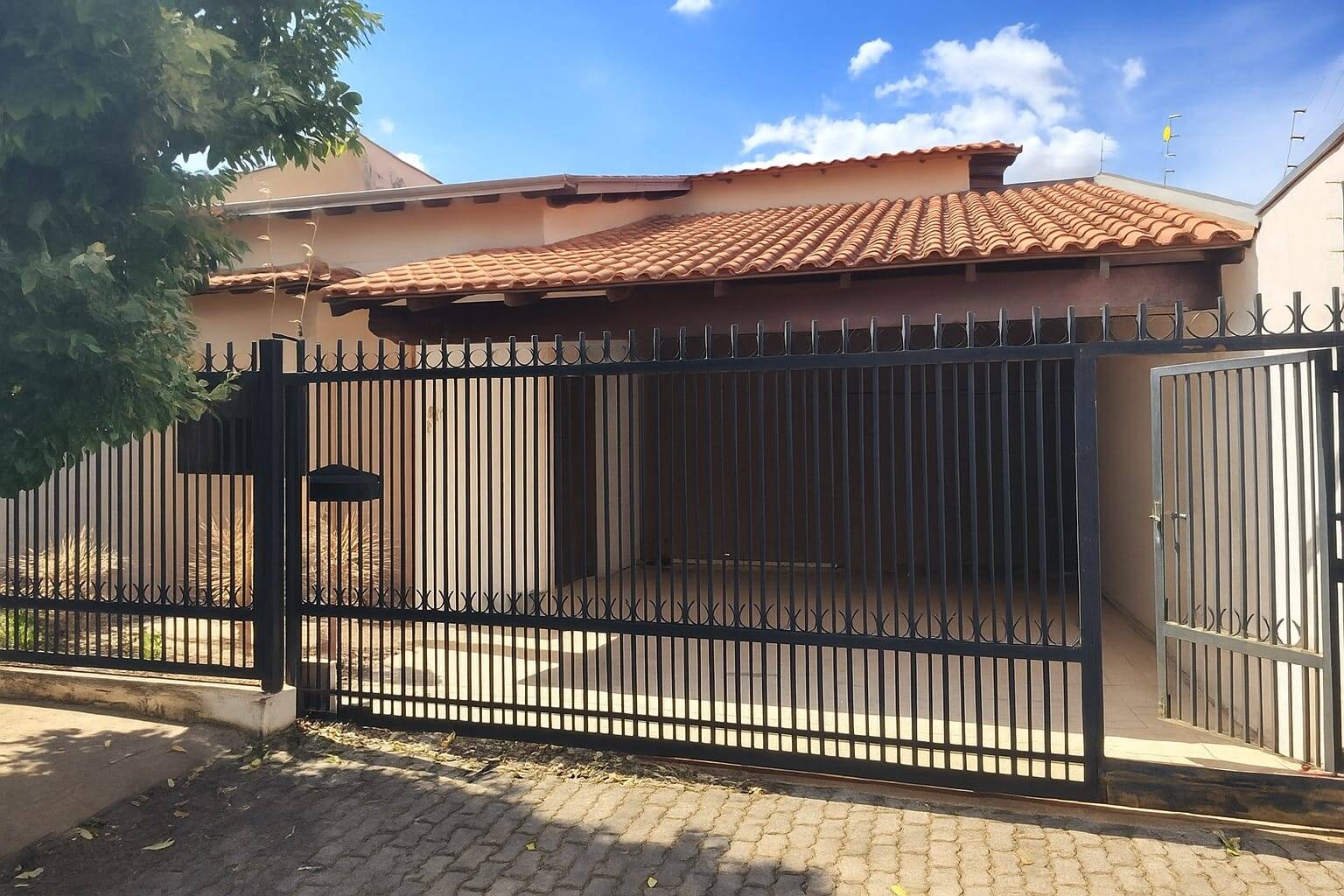#388 - Casa para Venda em Piraju - SP