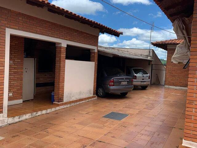 #300 - Casa para Venda em Piraju - SP - 2